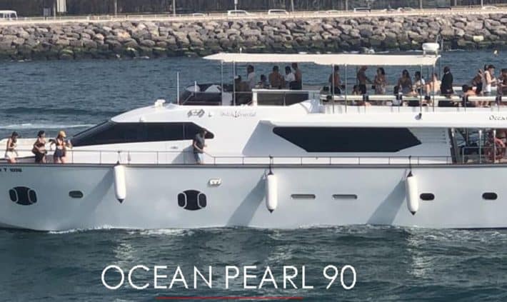 90 Ocean Pearl sailing