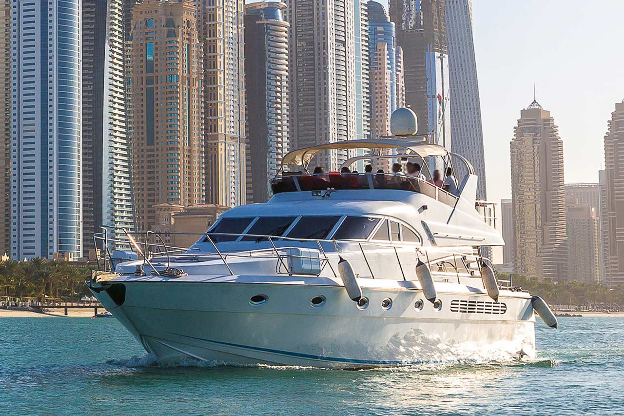 Yacht sailing Dubai Marina