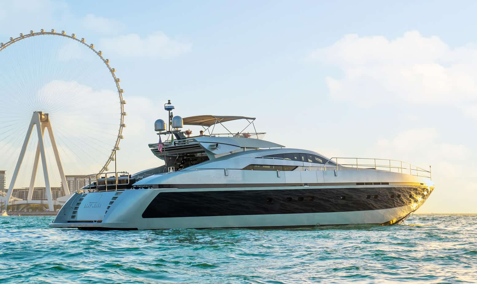 luxus yacht mieten dubai