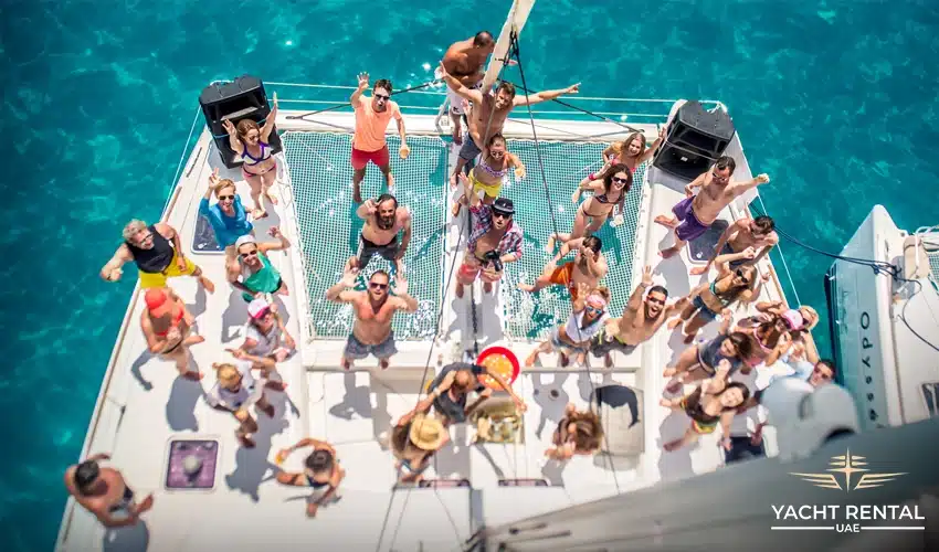 How to rent a yacht for a party