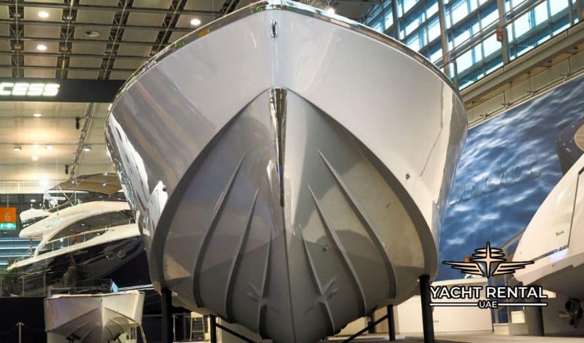 yacht hull type and design affect how fast does a yacht go